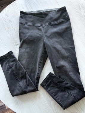 White House Black Market Pull On Skinny Jeans Size 10